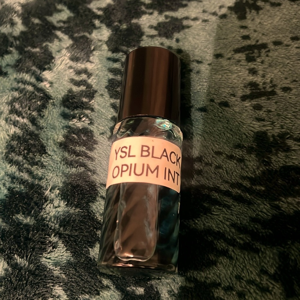 YSL BLACK OPIUM body oil
